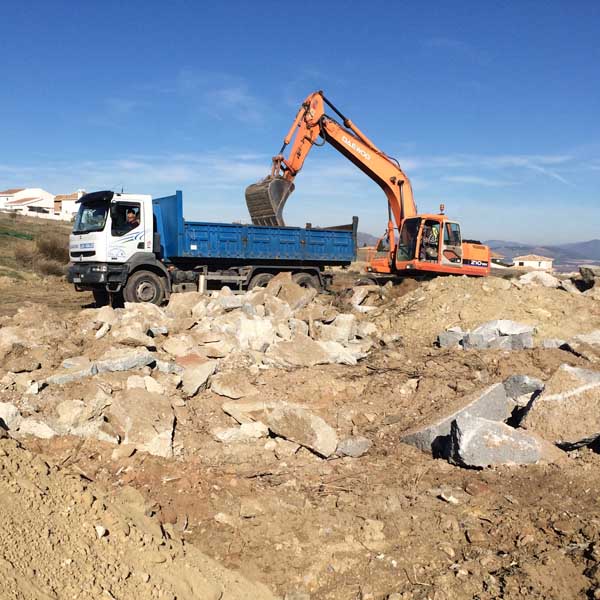 Excavaciones y Movimiento de Tierras en Granada